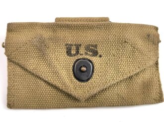 U.S. WWII Bandage pouch. Khaki, dated 1942, used