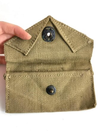 U.S. WWII Bandage pouch. Khaki, dated 1942, used