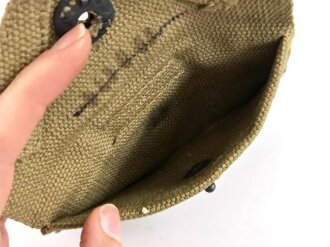 U.S. WWII Bandage pouch. Khaki, dated 1942, used