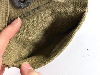 U.S. WWII Bandage pouch. Khaki, dated 1942, used