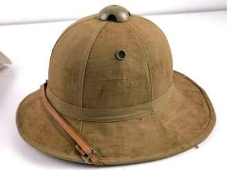 Italien, Tropenhelm Modell 1940. Ungetragenes Stück...