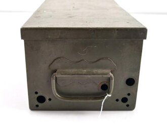 U.S. Army WWII Signal Corps, empty case for Amplifier for Mine Detector Set SCR-625-C