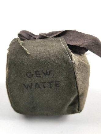 100g gewöhnliche Watte  in Tasche, gehört so in den Verbandkasten der Wehrmacht