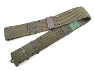 U.S. 1974 dated belt, Nylon , size medium. very good...