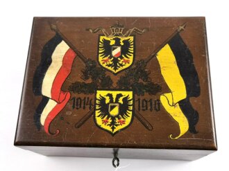 1.Weltkrieg, hölzerne , abschließbare Schatulle. Maße 15,5 x 21 x 11,5cm