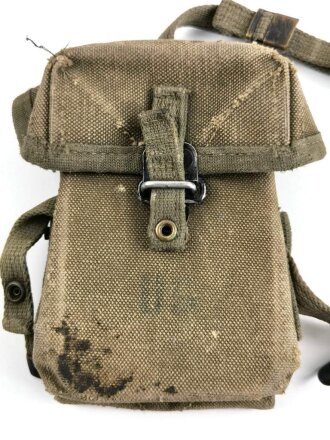 U.S. Pouch small arms, ammunition universal, M1956, 2nd pattern, well used, snap hook defect
