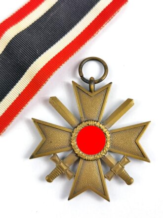 Kriegsverdienstkreuz 2. Klasse 1939 mit Schwertern mit langem Bnd, Hersteller " 110 " im Bandring für " Otto Zappe, Gablonz ", Buntmetall