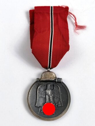 Medaille " Winterschlacht im Osten " am Band,...