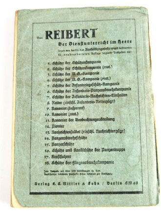 "Der Dienstunterricht im Heere, Ausgabe für den Schützen der Schützenkompanie" Jahrgang 1940, 332 Seiten, mehrere Seiten geklebt, stark gebraucht