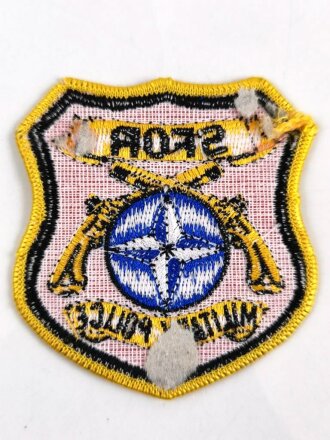 UN Friedenstruppe , Ärmelabzeichen "SFOR Military Police" badge, Rückseitig Klebereste