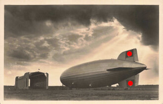 Ansichtskarte " Luftschiff LZ 129 Hindenburg , Landung im Abendlicht"