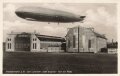 Ansichtskarte "Friedrichshafen am Bodensee das Luftschiff Graf Zeppelin über der Werft"