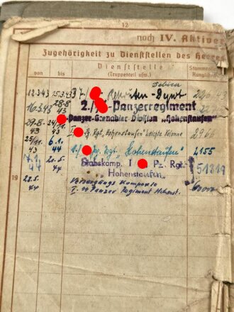Waffen SS, Wehrpaß eines Angehörigen zuletzt SS Panzer Regiment Hohenstaufen. Die ersten 4 Seiten sowie Seite 49-52 fehlen, ebenso der hinteren Teil des Umschlag