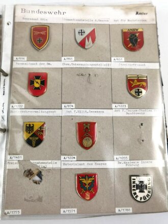 Bundeswehr, Sammlung Brustanhänger Auflagen, meist aufgeklebt, 51 Stück