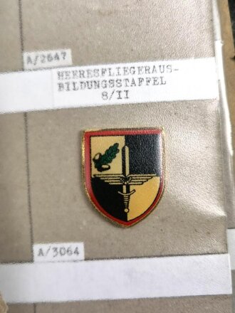 Bundeswehr, Sammlung Brustanhänger Auflagen, meist aufgeklebt, 51 Stück