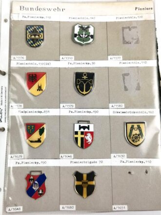 Bundeswehr, Sammlung Brustanhänger Auflagen, meist aufgeklebt, 51 Stück