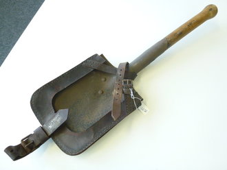 Spaten in Hülle Modell 1898, deutsch 1.Weltkrieg. Leder angetrocknet