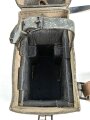 Pionier, Tasche zum Glühzündapparat 37 der Wehrmacht. Ungereinigtes Stück, datiert 1940, der Trageriemen neuzeitlich ergänzt