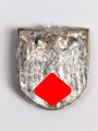 Adlerschild zum Tropenhelm der Wehrmacht. Ungereinigter Bodenfund