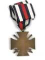 Ehrenkreuz für Frontkämpfer am Band, Hersteller R.V. Pforzheim 29 mit Verleihungsurkunde, diese gelocht und gefalten
