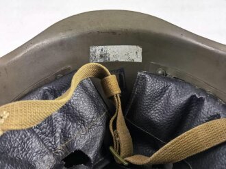 Russland nach 1945, Stahlhelm Modell 1940 aus der Zeit des "Kalten Krieges". Gebraucht, Größe 59