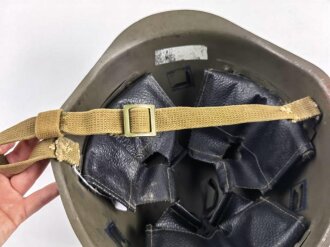 Russland nach 1945, Stahlhelm Modell 1940 aus der Zeit des "Kalten Krieges". Gebraucht, Größe 59