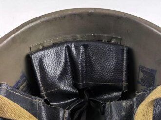 Russland nach 1945, Stahlhelm Modell 1940 aus der Zeit des "Kalten Krieges". Gebraucht, Größe 59