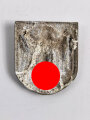 Adlerschild zum Tropenhelm der Wehrmacht. Ungereinigter Bodenfund