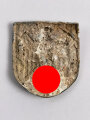 Adlerschild zum Tropenhelm der Wehrmacht. Ungereinigter Bodenfund