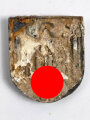 Adlerschild zum Tropenhelm der Wehrmacht. Ungereinigter Bodenfund