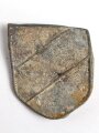 Wappenschild zum Tropenhelm der Wehrmacht. Ungereinigter Bodenfund