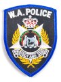 Polizei Australien," W.A. Police" Patch, " Protect and Serve " vom Diensthemd abgetrennt