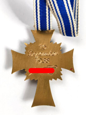 Ehrenkreuz der Deutschen Mutter ( Mutterkreuz ) in Bronze an langem Band, sehr guter Zustand