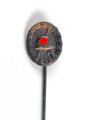 Miniatur, Verwundetenabzeichen Schwarz 1. Form, Rückseitig mit Hersteller L/18 und leichte Kleberesten, Größe 16mm