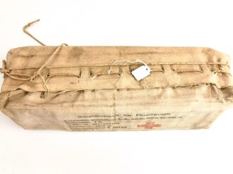 Sanitätspack für Flugzeuge, Anforderzeichen S 10182 , datiert 1941. Sehr seltenes Stück, mit dem originalen Inhalt, lediglich die 5 Ampullen Morphin  fehlen