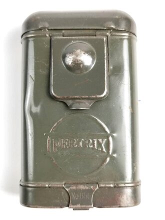 30iger Jahre, feldgraue Taschenlampe Pertrix. Originallack, Funktion nicht geprüft