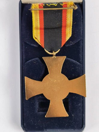 Ehrenkreuz der Bundeswehr in gold, im Etui