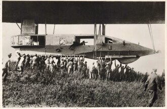 Kriegs Luftschiffe: Führergondel eines Armee...