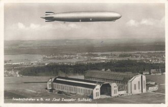 Ansichtskarte " Friedrichshafen am Bodensee mit Graf Zeppelin"