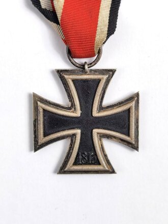 Eisernes Kreuz 2. Klasse 1939 am Band, magnetisch, Hakenkreuz leicht berieben