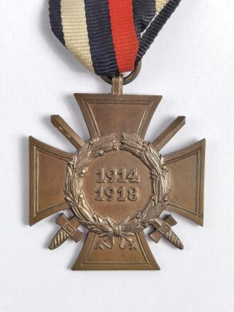 Ehrenkreuz für Frontkämpfer am Band mit Hersteller 1.C.M.