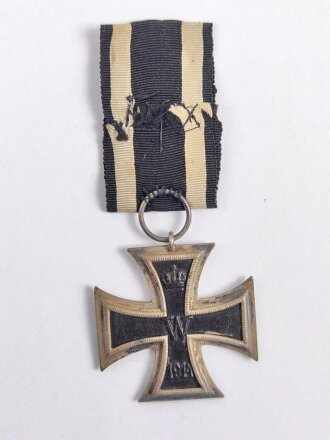 1. Weltkrieg, Eisernes Kreuz 2. Klasse 1914 am Band, dieses wurde am Bandring vernäht