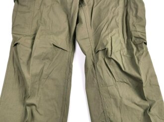 U.S. 1969 dated Trousers, Men´s Cotton WR Rip stop, Large short,  in unused condition