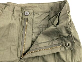 U.S. 1969 dated Trousers, Men´s Cotton WR Rip stop, Large short,  in unused condition