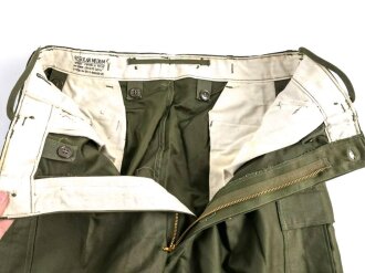 U.S. Trousers, Field, M 1951. Size Regaular Medium, unissued