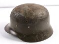 Spanien, Stahlhelm M42. Originallack und Innenfutter, ungereinigtes Stück, Größe 57