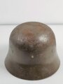 Spanien, Stahlhelm M42. Originallack und Innenfutter, ungereinigtes Stück, Größe 57