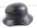 Stahlhelm Luftschutz. Originallack und Abzeichen