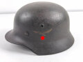 Luftwaffe, Stahlhelm Modell 1940. Originallack, gedunkeltes Abzeichen , Innenfutter original verbaut. Q64