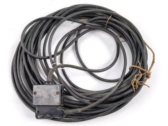 Anschlusskabel zum Brustmikrofon 33 der Wehrmacht ( oder Verlängerungskabel für Feldfernsprecher 33 und Flak Abfrage) . Datiert 1943/44, Funktion nicht geprüft
